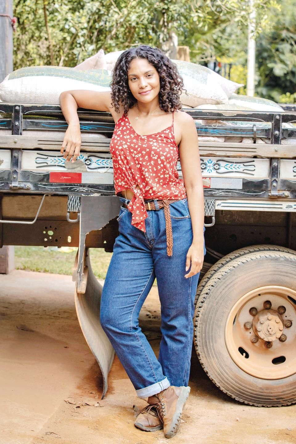 vocês Barbara Reis a protagonista de Terra e Paixão O Popular