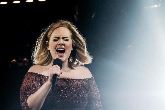 Adele se apresentará no Brasil em abril de 2017