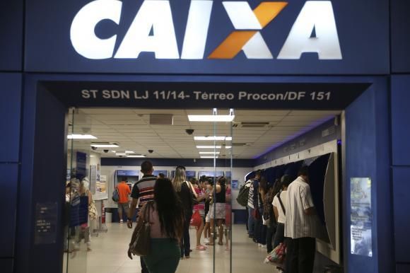 Caixa tem lucro de R$ 3,2 bilhões no 3º tri, com alta anual de 0,5