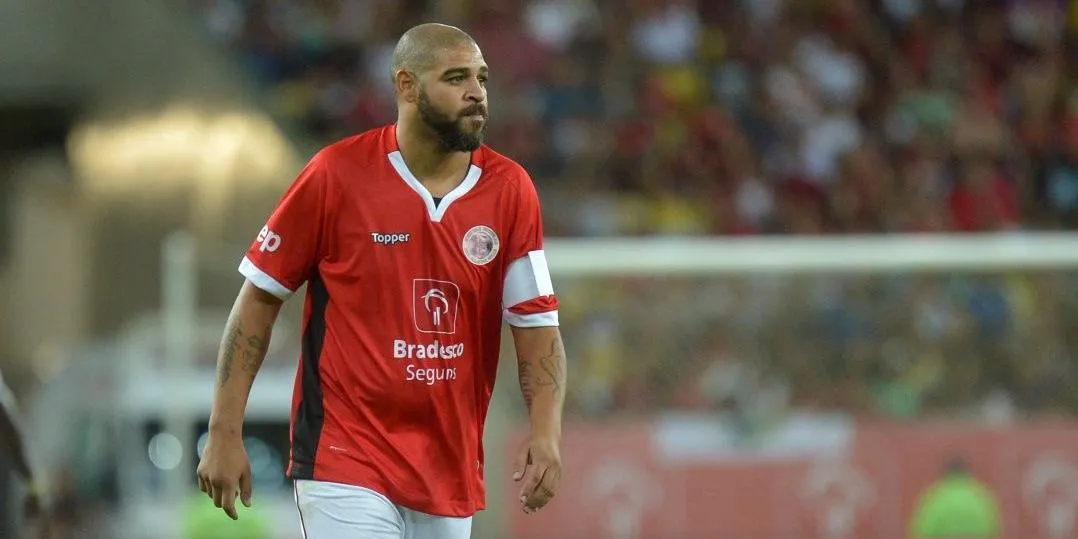 Marcelinho Carioca e Edílson Capetinha fazem jogo solidário em