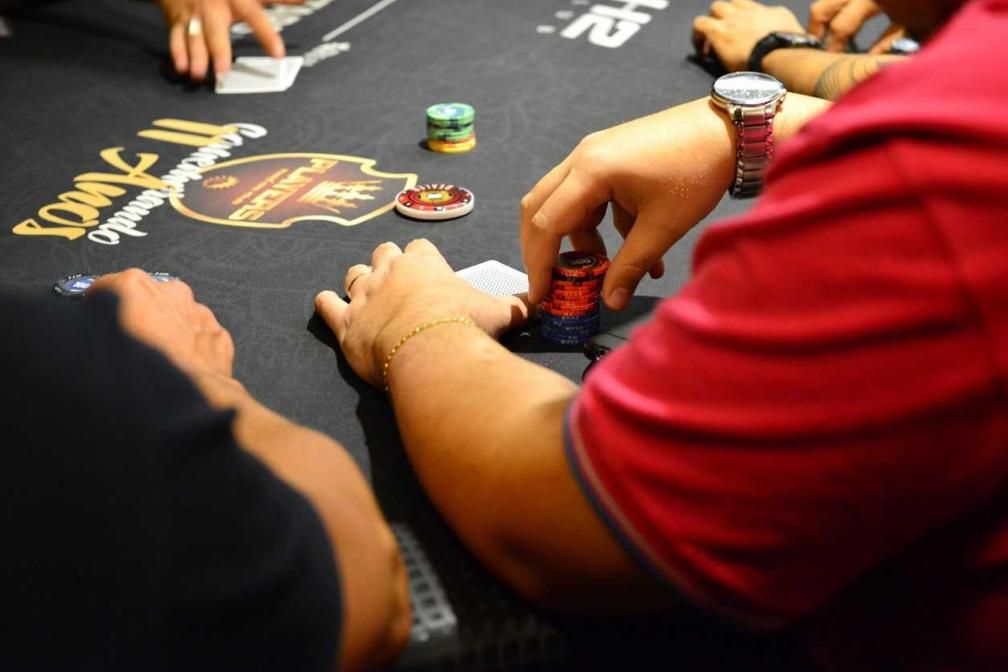 Como Jogar Poker Básico - Jornal de Brasília