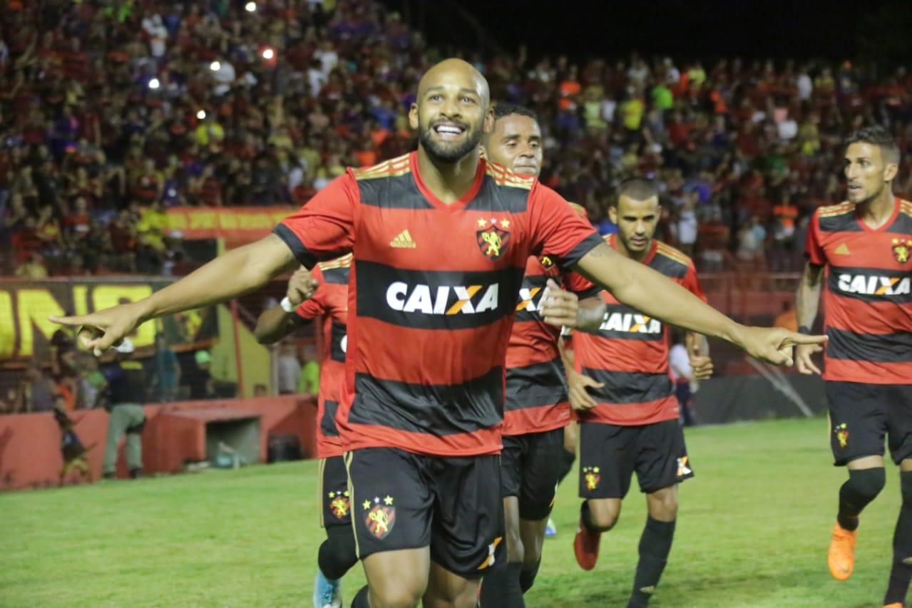 Isla exclui Instagram após polêmica no Flamengo