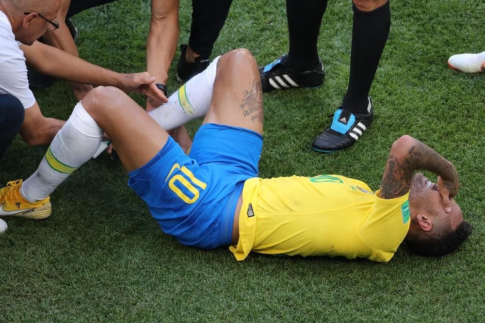 Tite comenta lesão de Neymar: Pode ter certeza que vai jogar a Copa