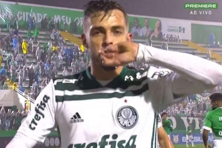 Com gol no final, Chapecoense vira e bate o Corinthians pela 1ª vez na  história