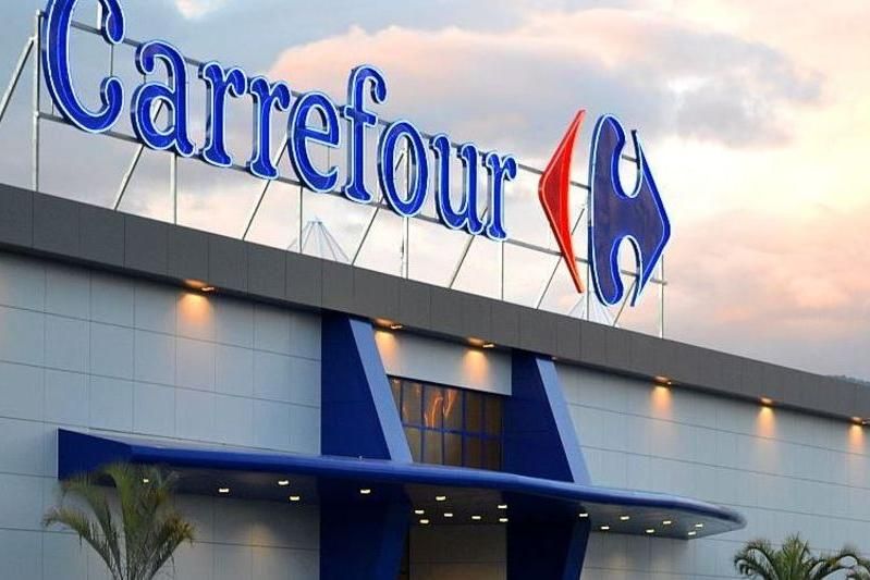 Revolta contra Carrefour gera danos em lojas nas