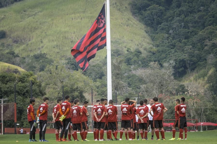 Veja a escalação do Urubu para o jogo contra o Vasco