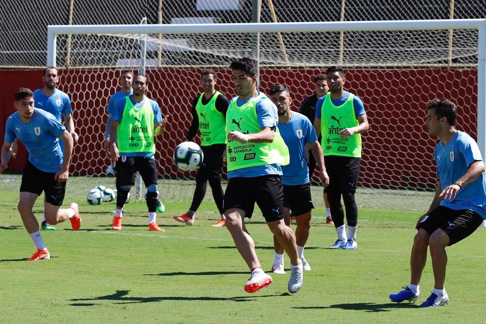 Peru e Uruguai terminam em empate 1-1 - CONMEBOL