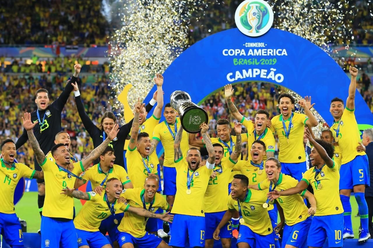 O terceiro título para o Brasil! 🏆 🇧🇷 @cbf_futebol conquista sua  terceira CONMEBOL #CopaAmérica™️ e estabelece um recor