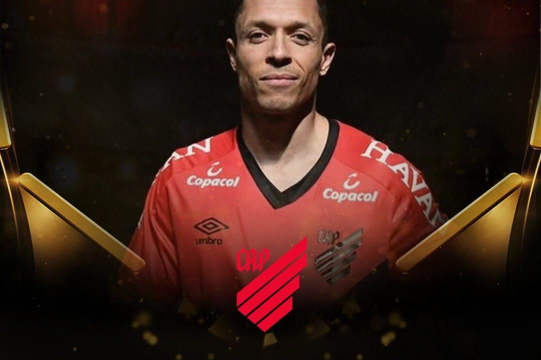 Corinthians anuncia a contratação do lateral-esquerdo Danilo