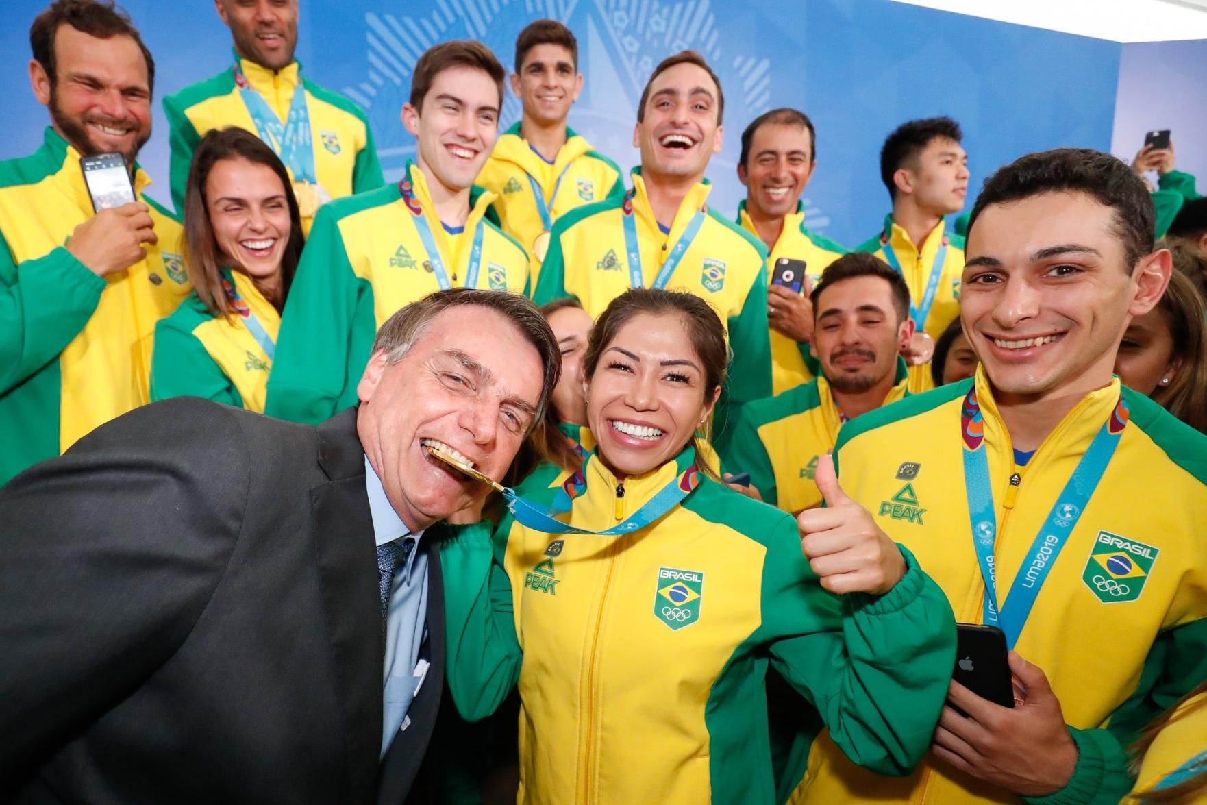 Tóquio 2020: Brasil bate recorde de pódios e bolsonaristas exaltam militares