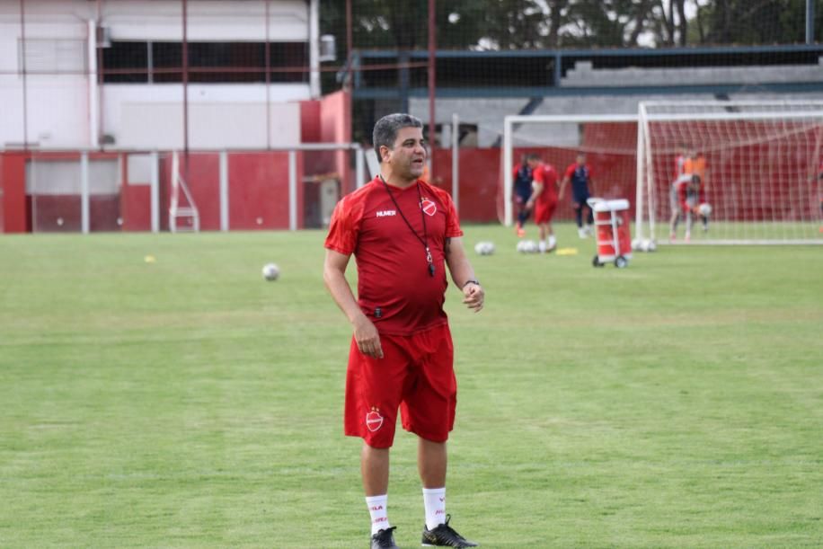 Como ser um jogador de futebol profissional - Douglas Inácio