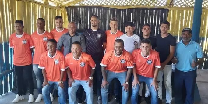 Time do goleiro Bruno joga final no Acre contra equipe da polícia -  11/09/2020 - Esporte - Folha