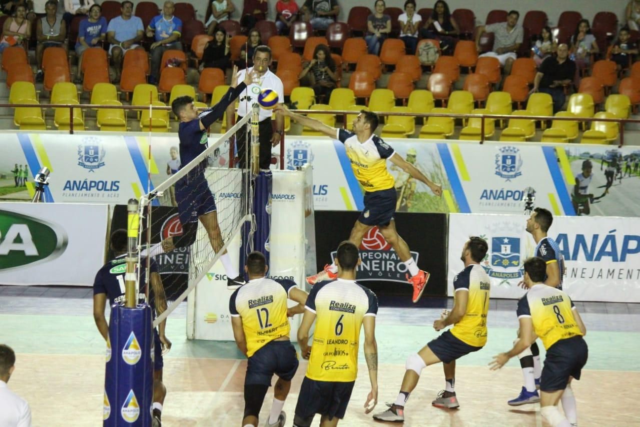 Minas e Praia Clube entram no Mundial de vôlei correndo por fora