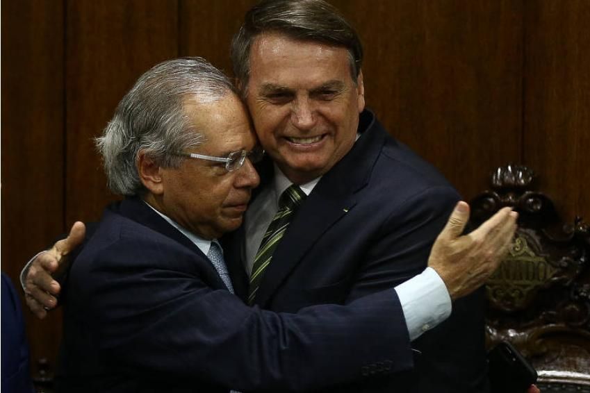 A gente vai sair junto', afirma Bolsonaro ao lado de Guedes