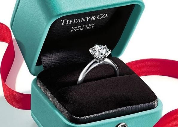 Por qué y para qué LVMH compra Tiffany