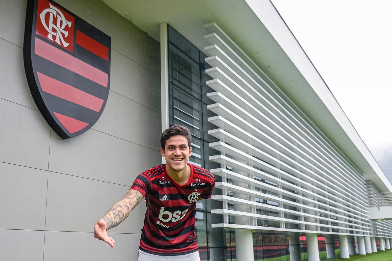 Reinier volta ao Flamengo proibido de entrar no Ninho e treinar entre  profissionais, flamengo