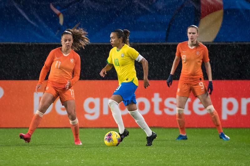 Globo Esporte RJ, Brasil joga bem, mas deixa Holanda empatar no segundo  jogo do futebol feminino pelas Olimpíadas