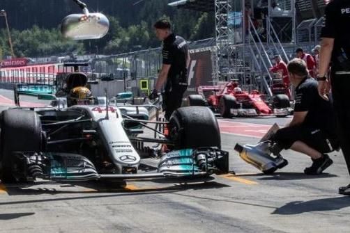 Hamilton faz o melhor tempo na segunda sessão de treinos do GP do Canadá de  F1 - Folha PE