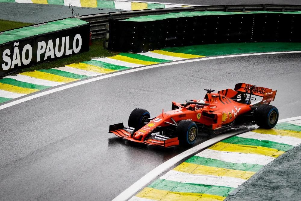 Sainz lidera 3º treino livre do GP de Singapura e cria expectativa