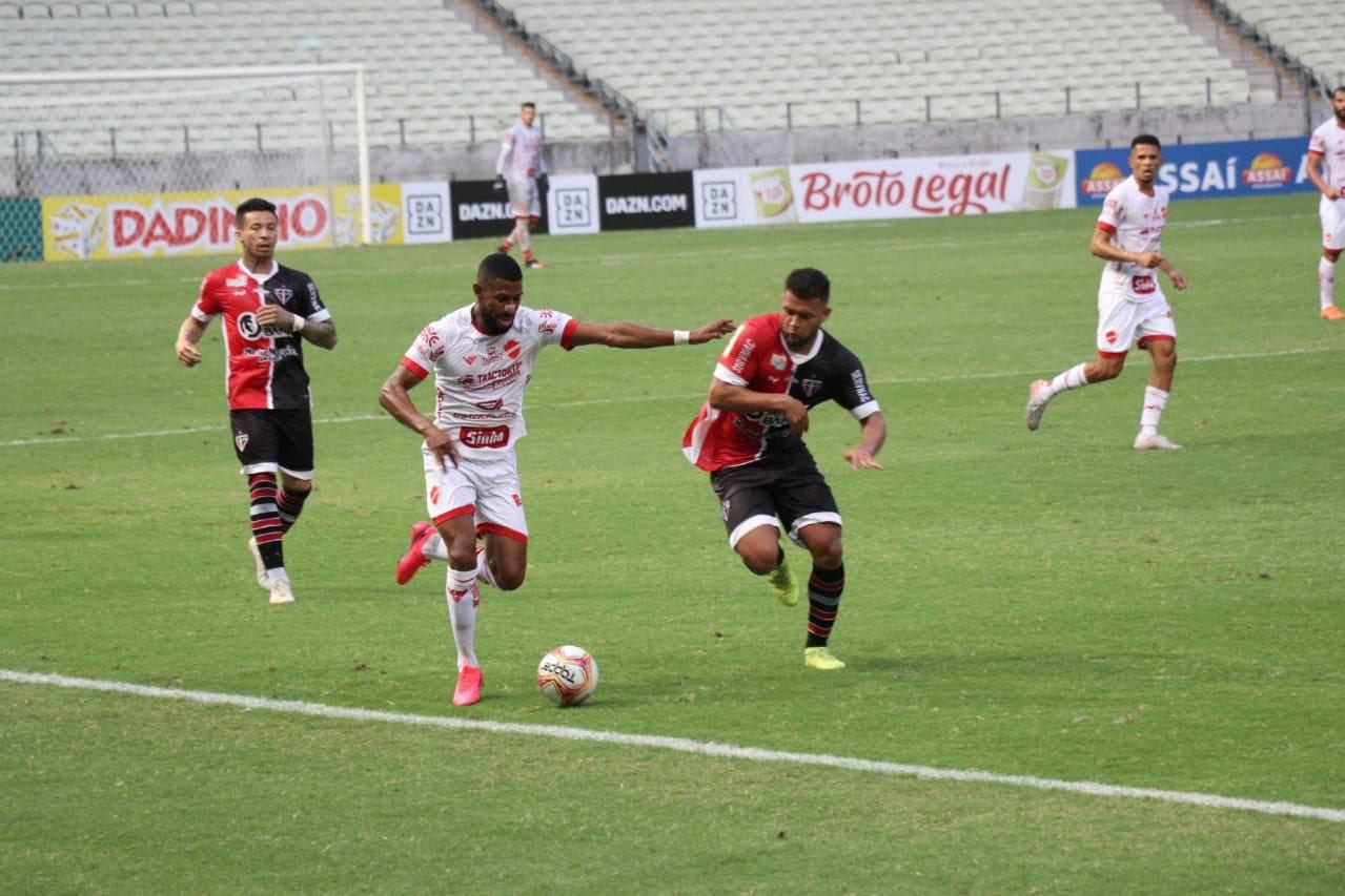 Wesley entra na segunda etapa e soma bons números em empate do