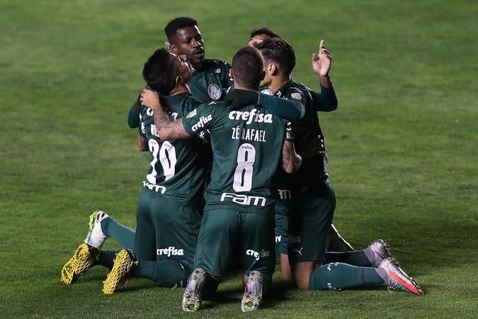 Veja gols: Internacional vence Bolívar e avança para semifinal com dois de  Enner Valencia
