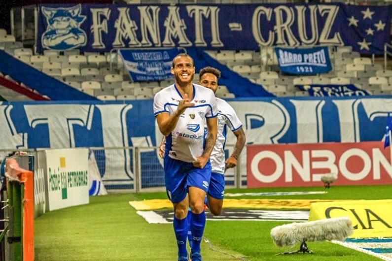 Leão vence na estreia do Brasileiro da Série B