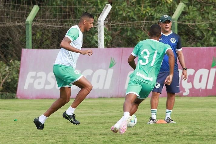 Após cinco semanas fora, Lucas Cardoso retorna aos treinos no Guarani