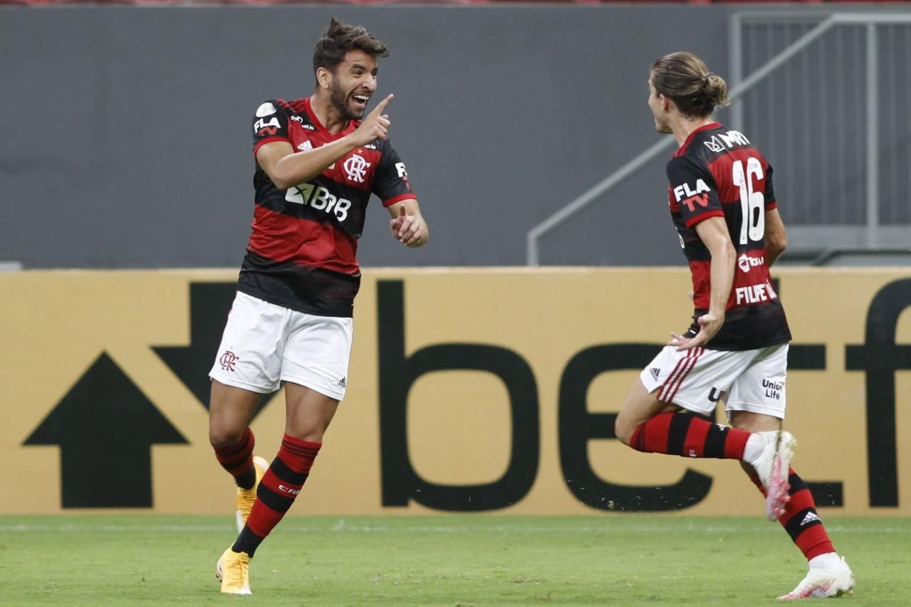 Isla assume camisa número 44 no Flamengo - Coluna do Fla