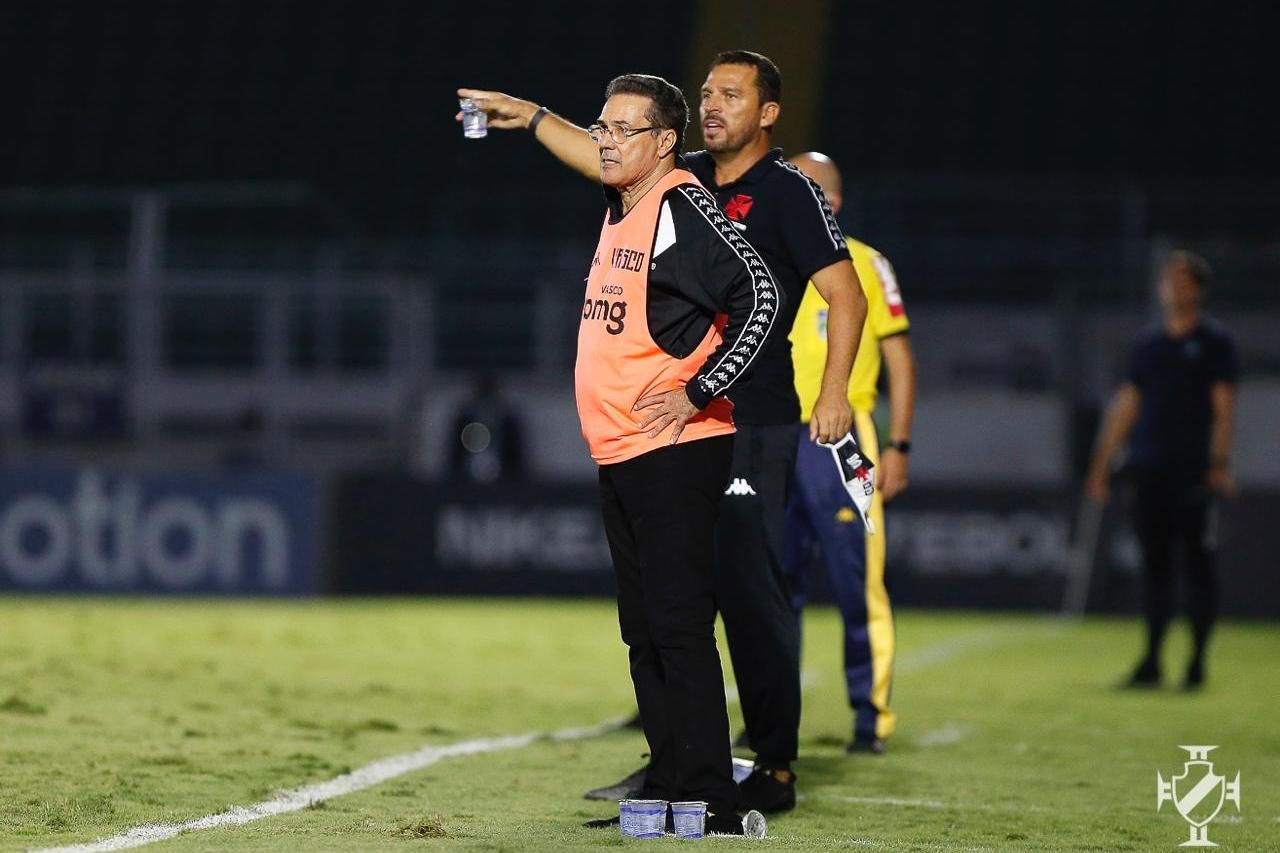 Vasco vence Atlético-MG no reencontro com a torcida no Maracanã