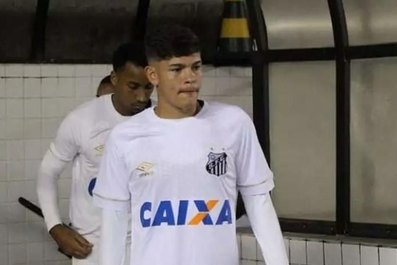 Flamengo anuncia a contratação do atacante Marinho, ex-Santos