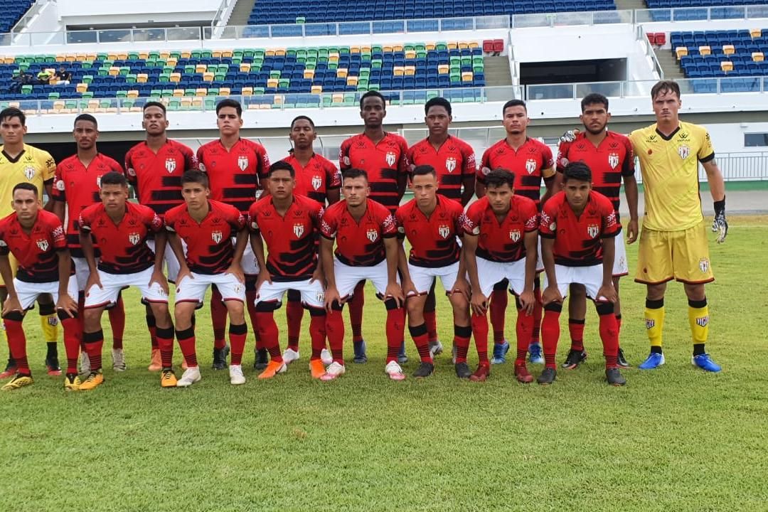 Vasco acerta a contratação do lateral Wesley para a equipe Sub-20