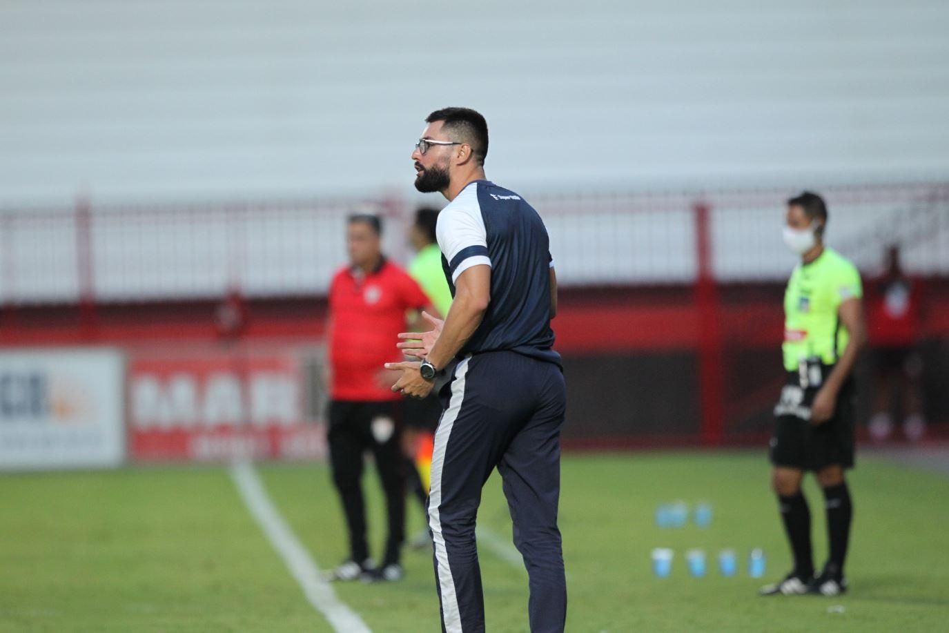 CRB entra em campo hoje com cobrança da sua torcida para vencer; chega de  empates em casa!