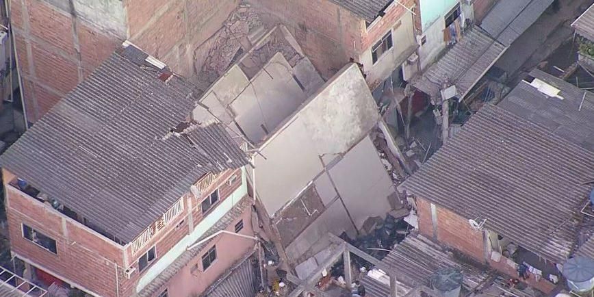 Parte do teto de restaurante que atende população de rua no Recife desaba e  deixa duas pessoas feridas, Pernambuco