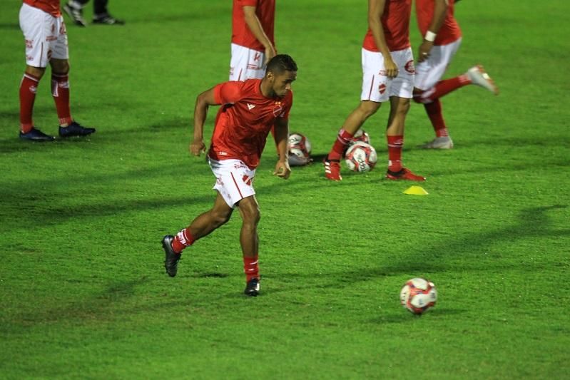 Com empate, Vila Nova aumenta jejum de vitórias no Serra Dourada