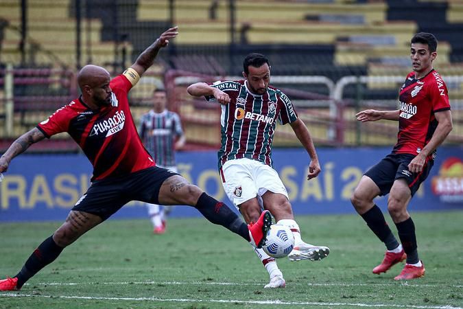 Em tarde de 'Pablos', Athletico-PR e São Paulo empatam pelo