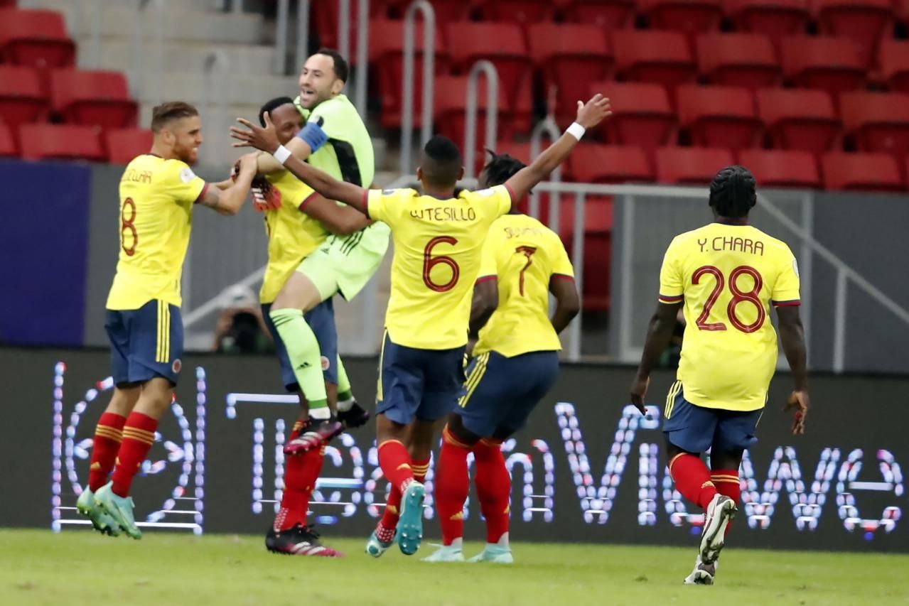 Flamengo vence São Paulo nos pênaltis e avança para final da Copinha  Feminina