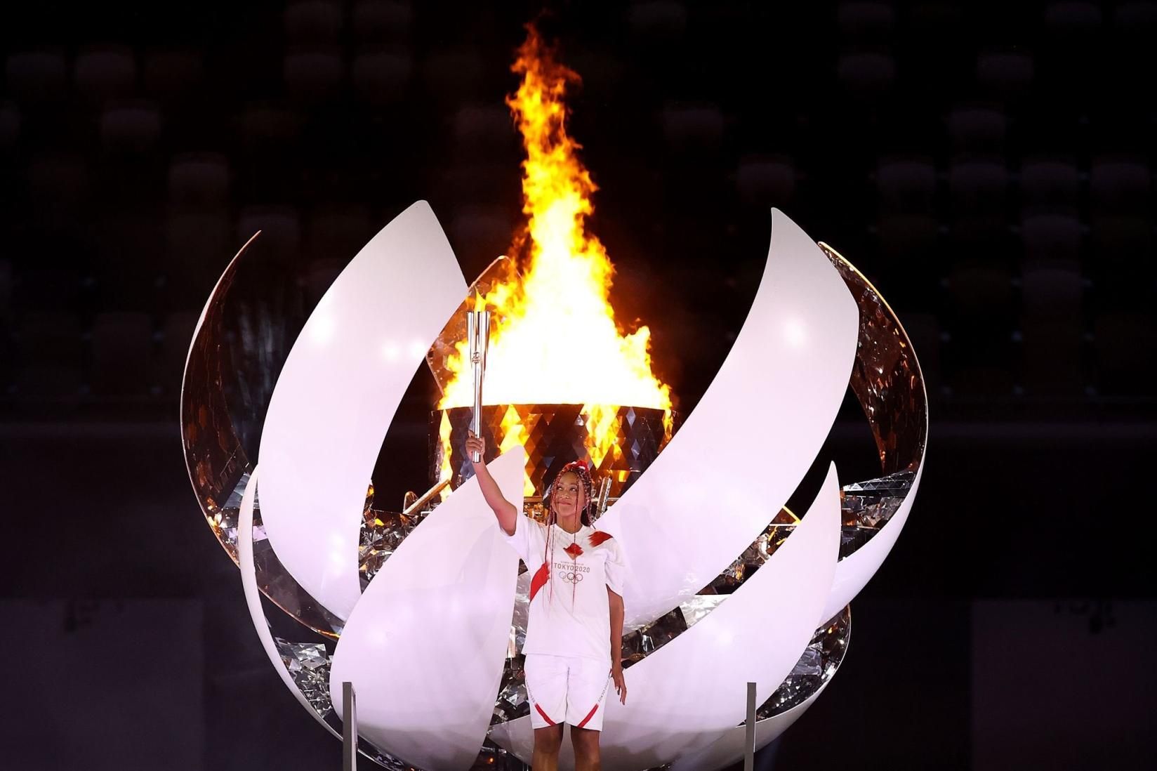 Pira Olímpica Rio 2016 é acesa em homenagem aos Jogos de Tóquio