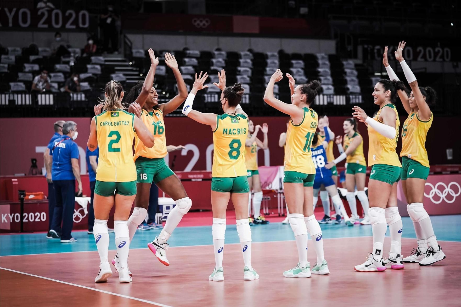 Brasil sofre, mas derrota Itália no tie-break no Mundial de vôlei feminino  