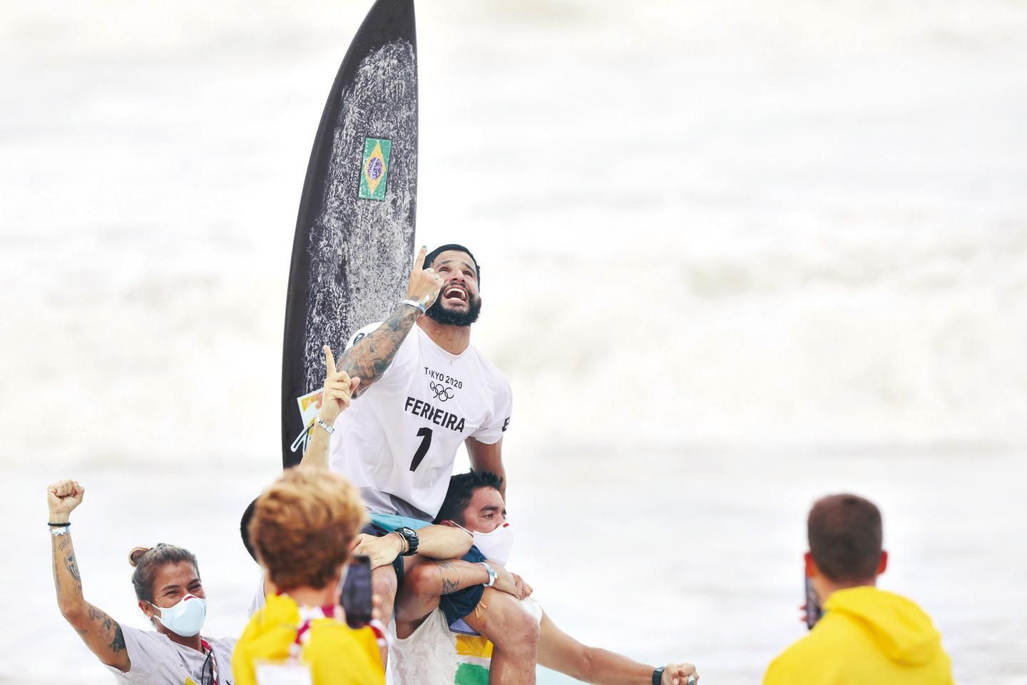 Após adiamentos, final do Mundial de Surfe 2021 acontece hoje (14)