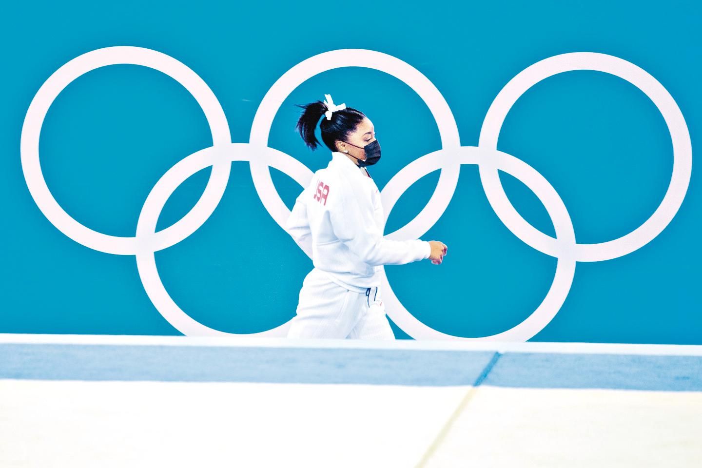 Boxeadora Bia Ferreira é inspiração para meninas e mulheres no