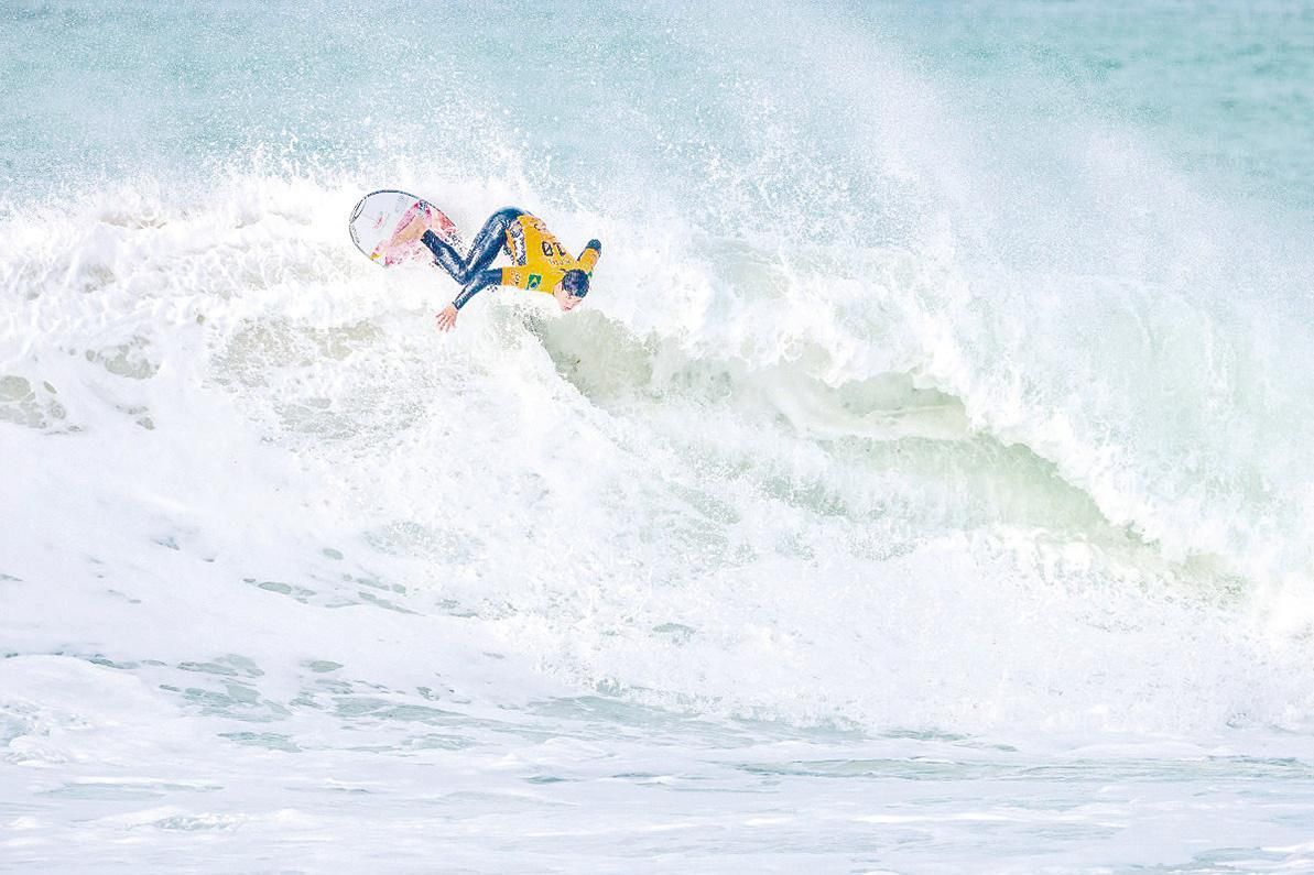 Após adiamentos, final do Mundial de Surfe 2021 acontece hoje (14)