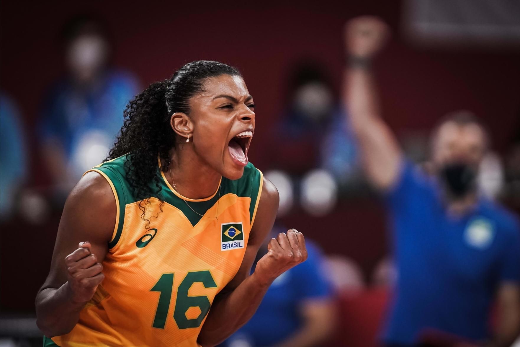 Brasil vence quarto jogo no vôlei feminino sem perder nenhum set