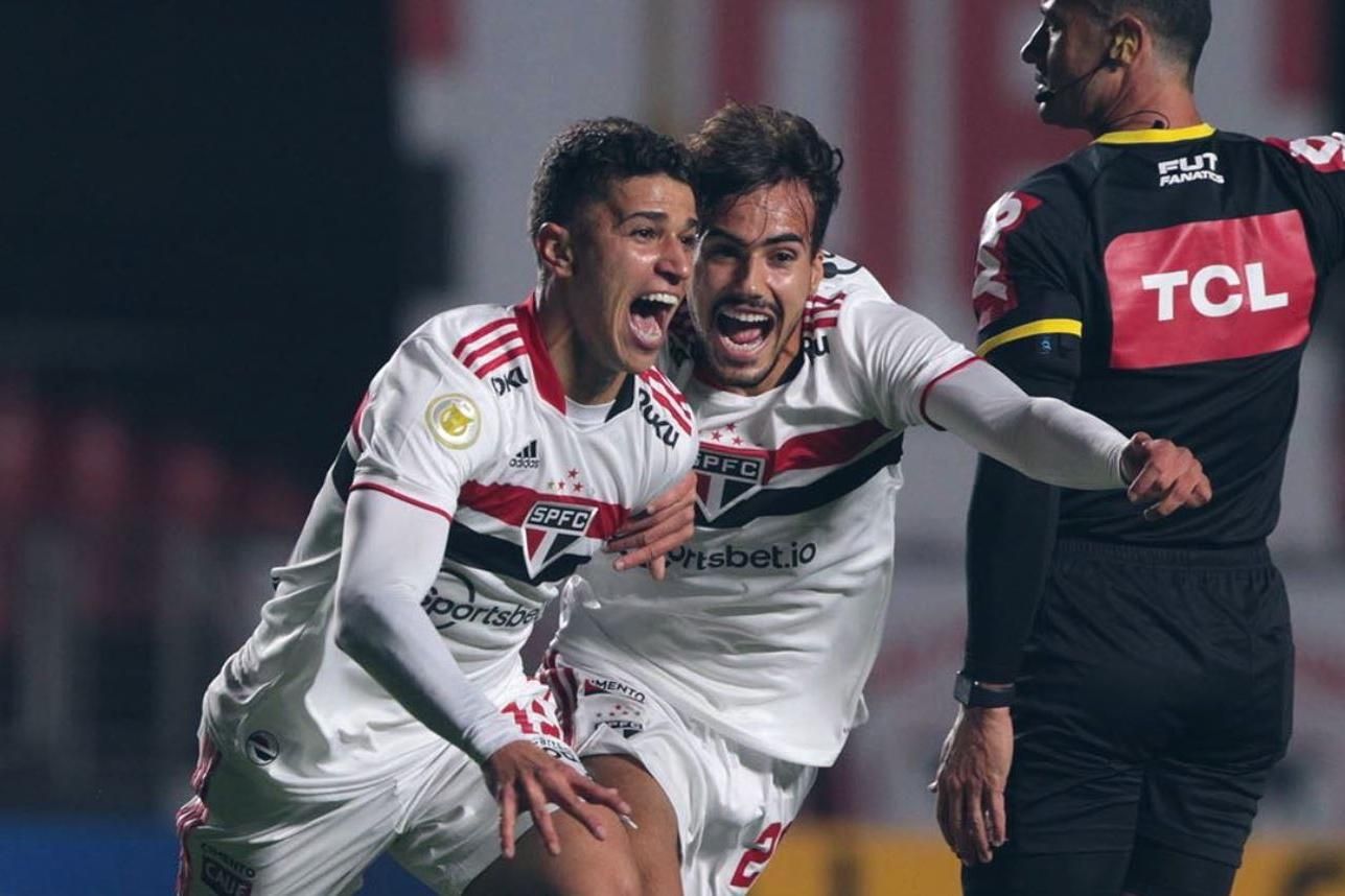 Duelo tricolor: São Paulo e Grêmio se enfrentam nesta rodada do Campeonato  Brasileiro