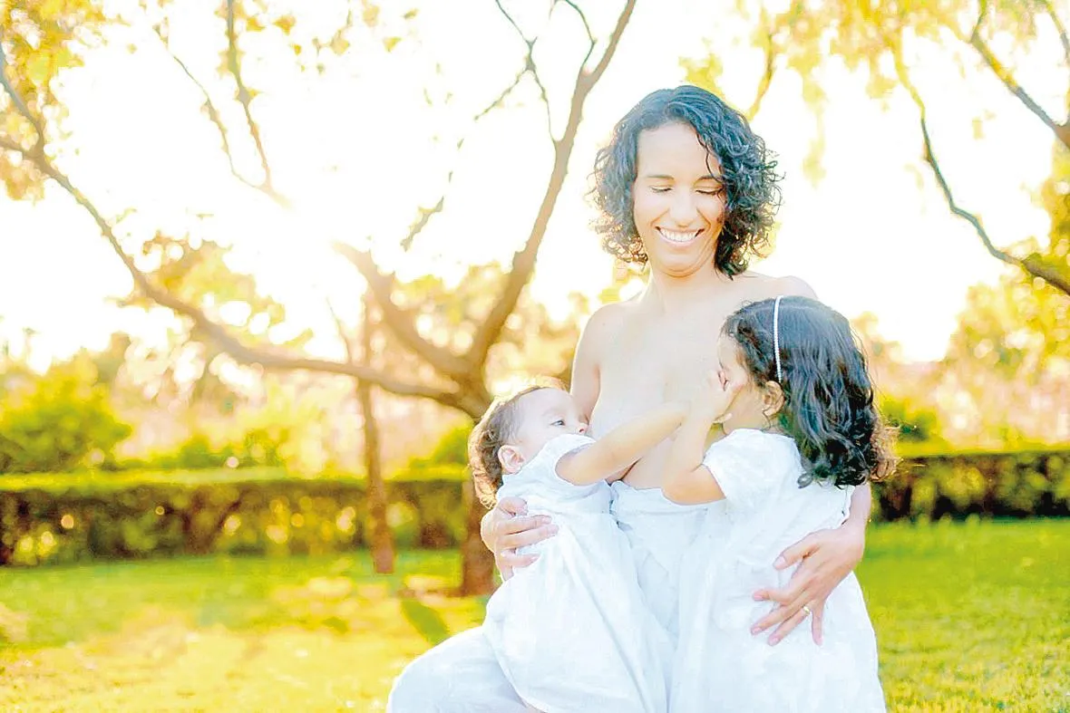 Mãe de 5 filhos ingere 5 mil calorias por dia e continua magra