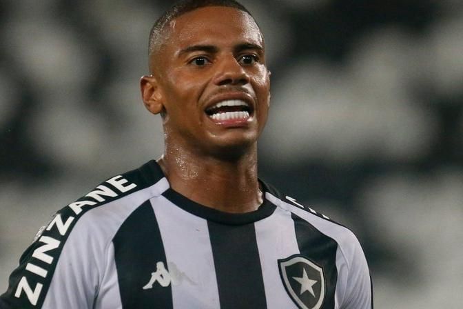 Palmeiras ganha briga com o Atlético Mineiro e contrata Wesley, ex-Santos