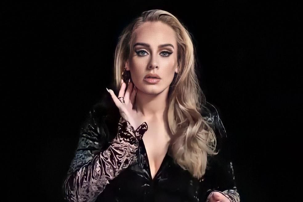 Adele anuncia mais 56 shows de sua turnê mundial; ainda nada de