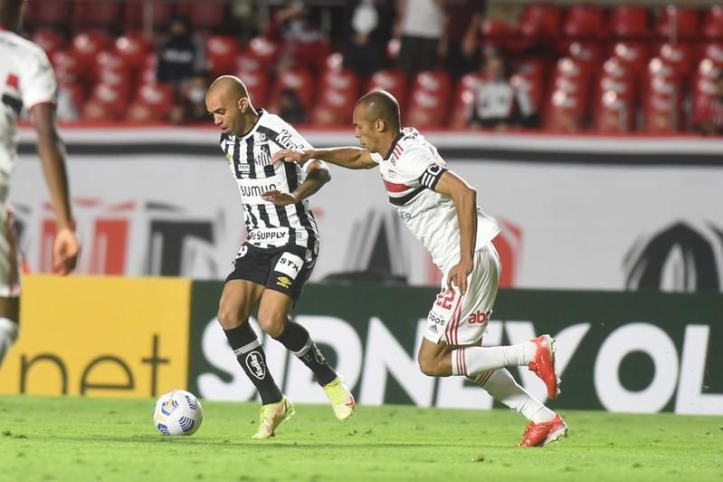 Corinthians e São Paulo empataram em 1 a 1 - Futebol em Foco