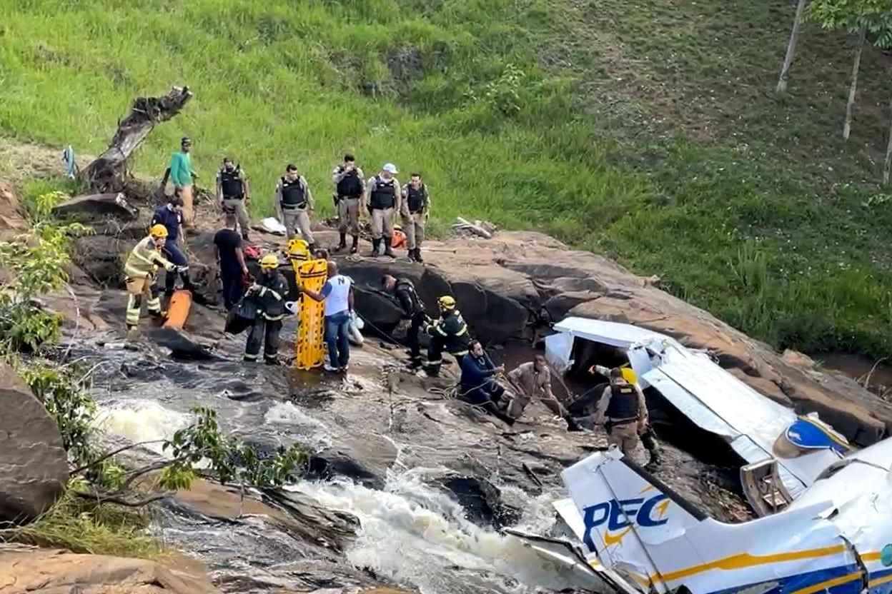 Irmãs do copiloto do avião em que Marília estava lamentam morte: 'Herói' -  Gerais - Estado de Minas