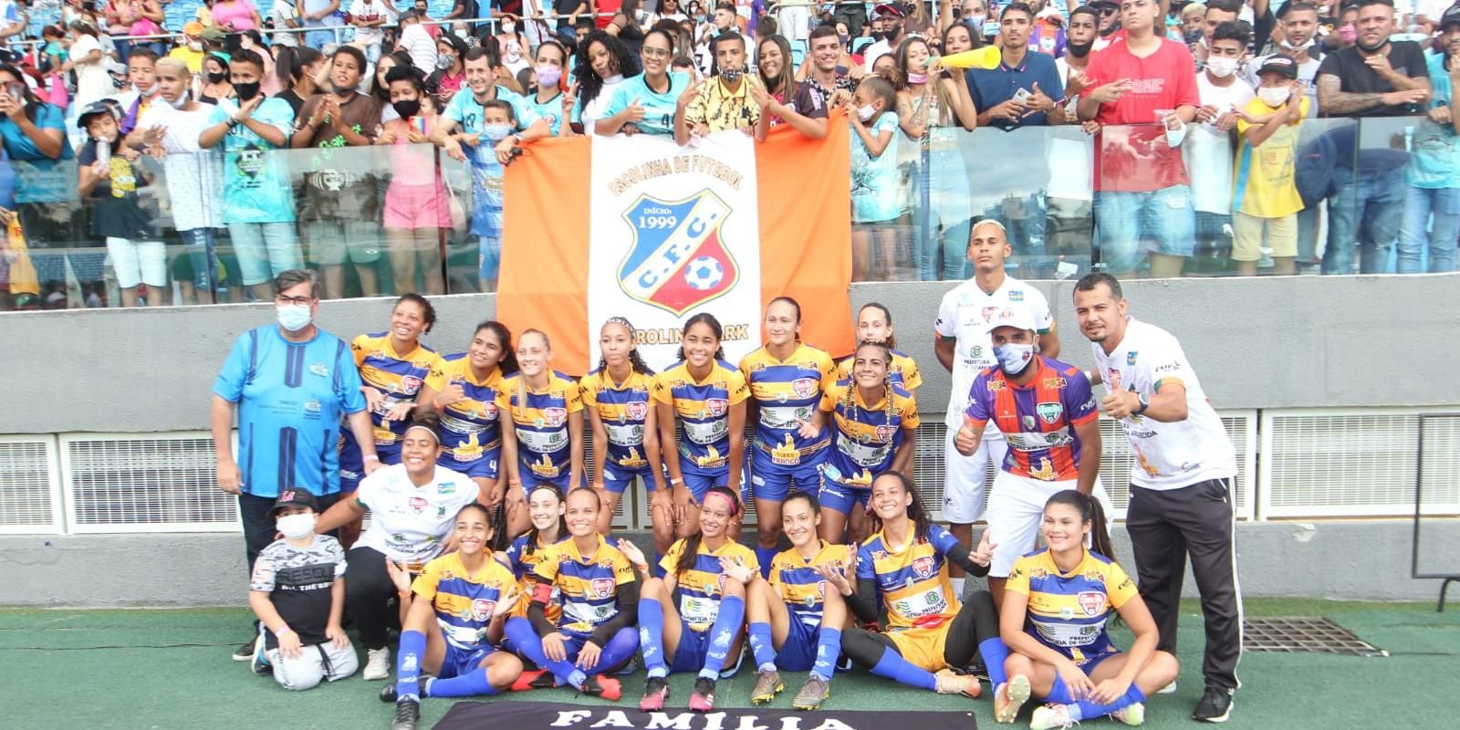 Taça das Favelas Brasil: seleção feminina de Goiás avança às quartas de  final