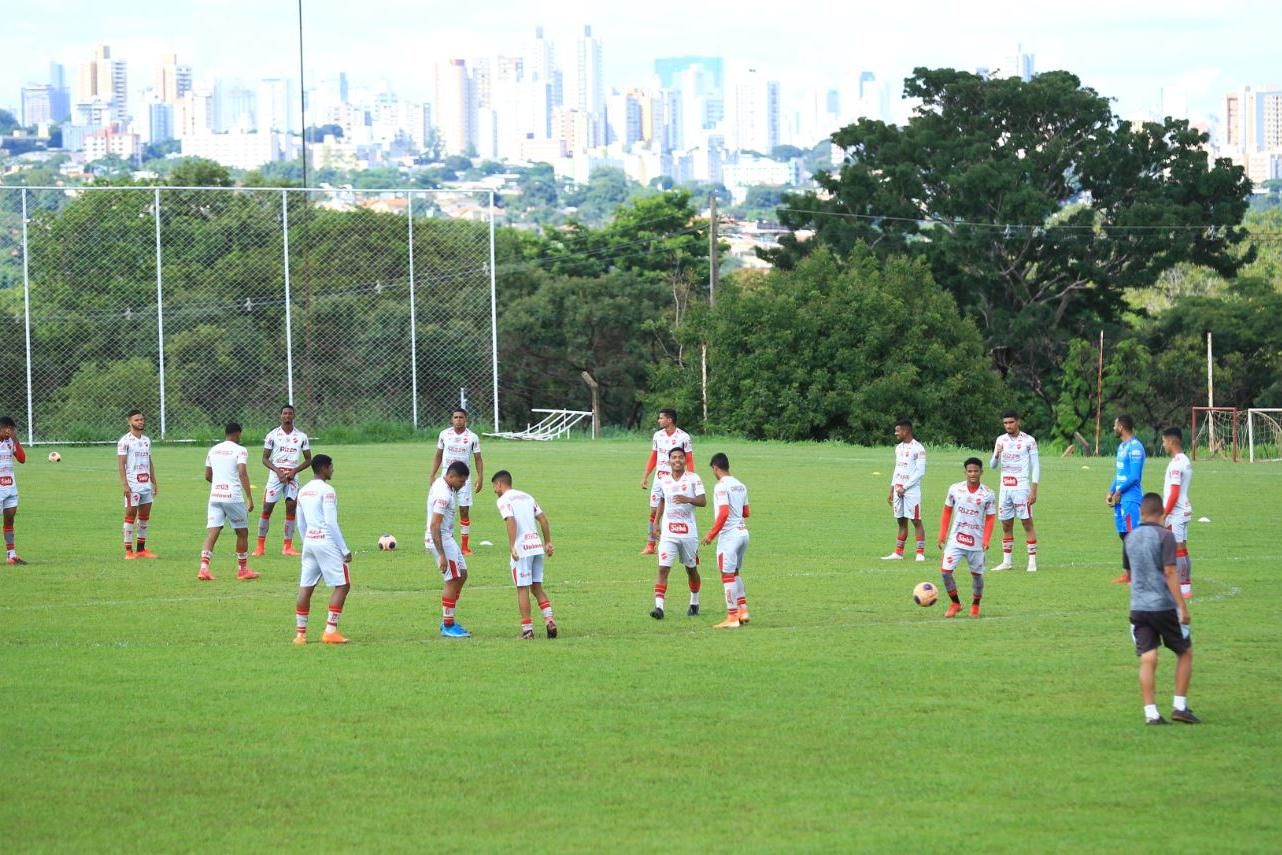 Quem sobe? 6 times brigam por 2 vagas na Série A em última rodada da  segunda divisão